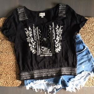American Eagle Outfitters Embroidered Boho Top, M